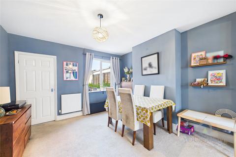 21 Beechwood Road, Northampton, NN5 6JT