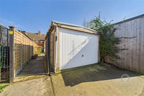 21 Beechwood Road, Northampton, NN5 6JT