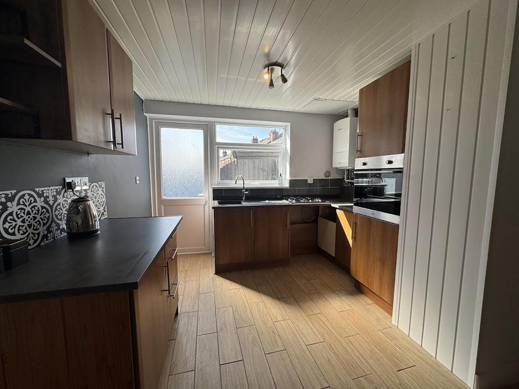 Dining kitchen