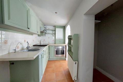 2 bedroom cottage to rent, Dale End Road, Hilton, Derby