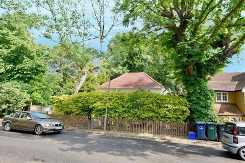 3 bedroom detached house for sale, Highwood Hill, Mill Hill, NW7