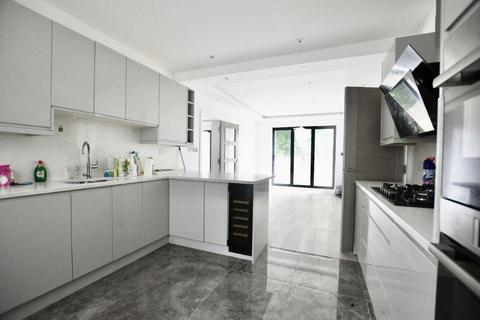 3 bedroom detached house for sale, Highwood Hill, Mill Hill, NW7
