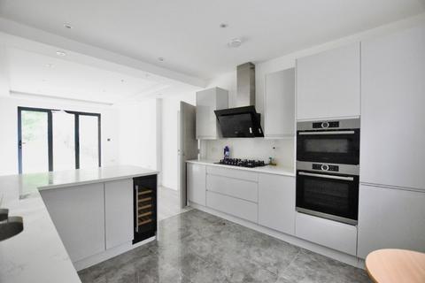 3 bedroom detached house for sale, Highwood Hill, Mill Hill, NW7