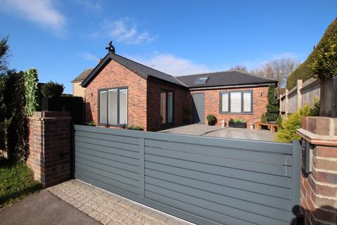 1 bedroom bungalow for sale, SOUTH LANE, CLANFIELD