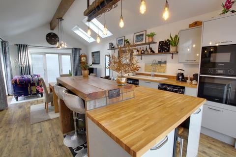 1 bedroom bungalow for sale, SOUTH LANE, CLANFIELD