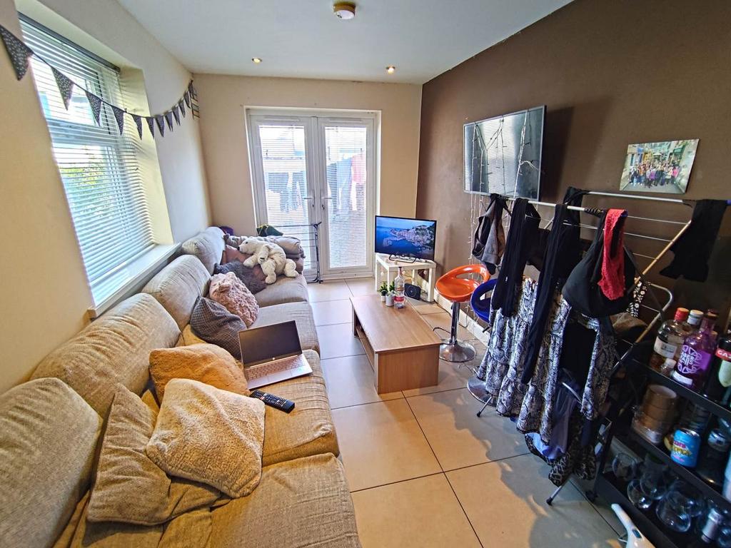 Living room (1)