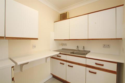 1 bedroom retirement property for sale, Henty Gardens, The Maltings Henty Gardens, PO19