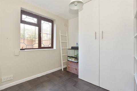 76 Queens Road, North Weald, Epping, CM16 6JF