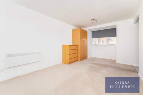 Studio to rent, Knowles Close, Yiewsley, West Drayton, UB7