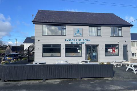 undefined, A5108, Moelfre, Anglesey, LL72