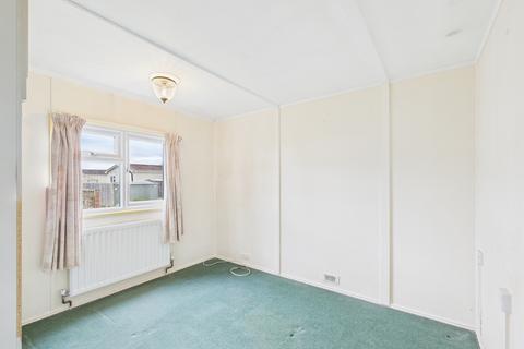 2 bedroom park home for sale, Holly Close, Thatcham, RG19