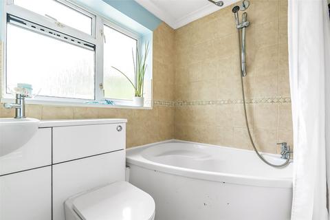 1 bedroom flat for sale, Edenside Road, Great Bookham, Leatherhead, Surrey, KT23