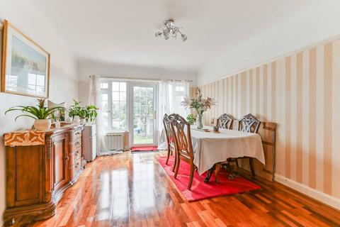 26 Pytchley Crescent, London, SE19 3QT