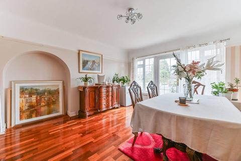 26 Pytchley Crescent, London, SE19 3QT