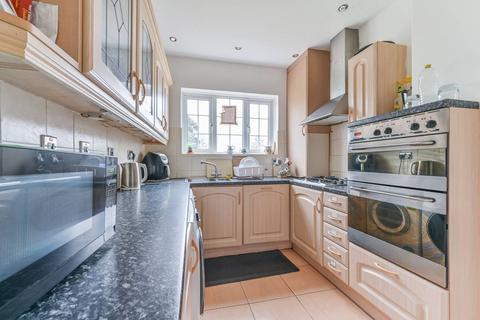 26 Pytchley Crescent, London, SE19 3QT