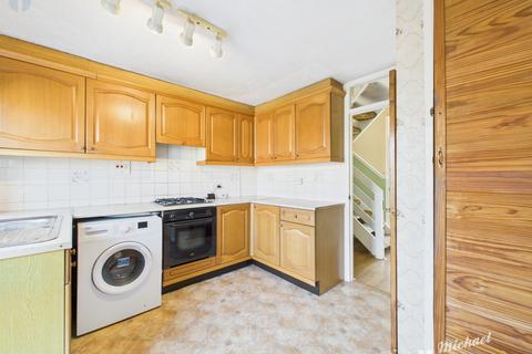 86 Fowler Road, Aylesbury, HP19 7QG