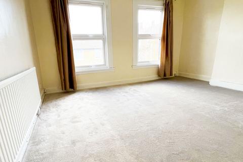 22 Ardmere Road, London, SE13 6EL