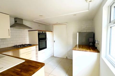 22 Ardmere Road, London, SE13 6EL