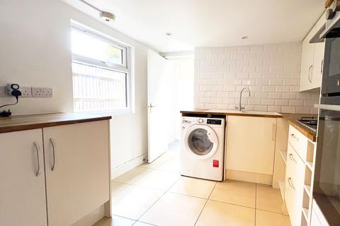 22 Ardmere Road, London, SE13 6EL