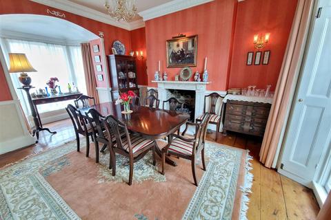 5 bedroom townhouse for sale, Plymouth Road, Tavistock