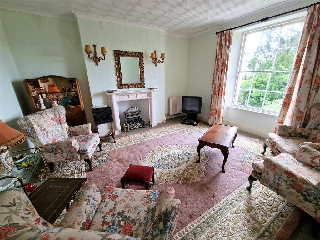Sitting Room.jpg