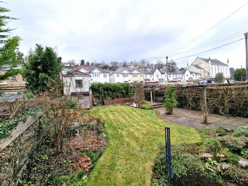 Rear Garden 2.jpg