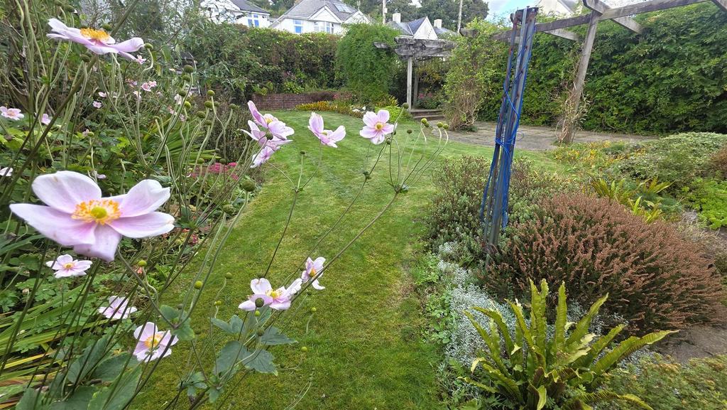 New Garden 2.jpg