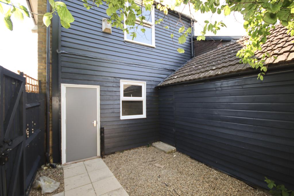 158 High Street Flat