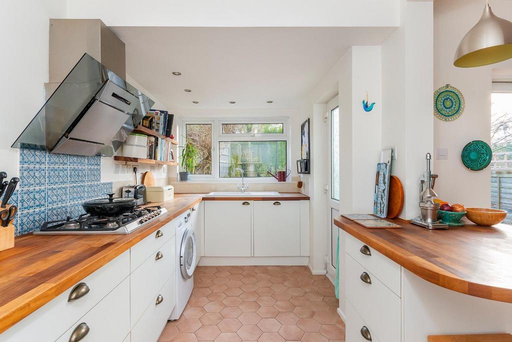 3 E9 RFS - Kitchen C.jpg