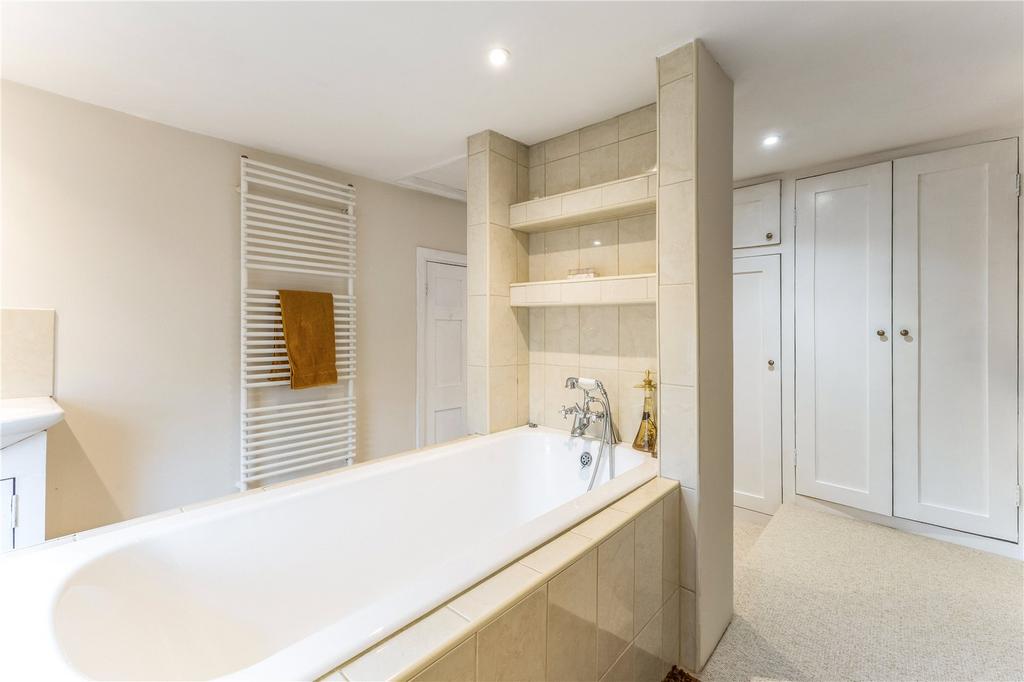 En Suite Bathroom