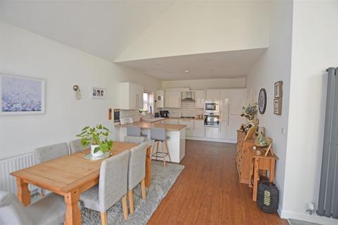 undefined, Eastlands, Peterborough PE6