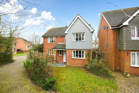 11 Constantine Road, Ashford, TN23 3PN