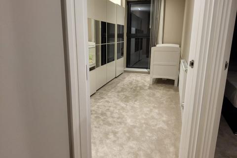 2 bedroom apartment to rent, Heather Gardens, London NW11