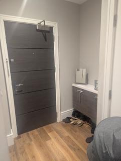 2 bedroom apartment to rent, Heather Gardens, London NW11