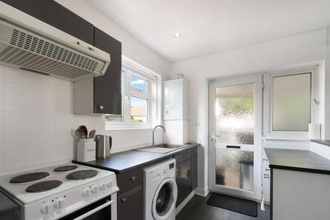 1 bedroom end of terrace house for sale, Browning Avenue, Worcester Park KT4
