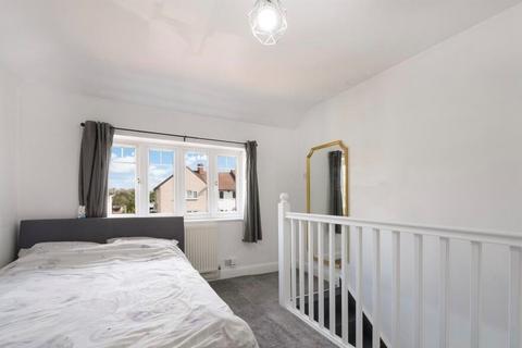 1 bedroom end of terrace house for sale, Browning Avenue, Worcester Park KT4