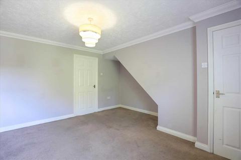 38 Blenheim Way, Kettering, NN15 6XH