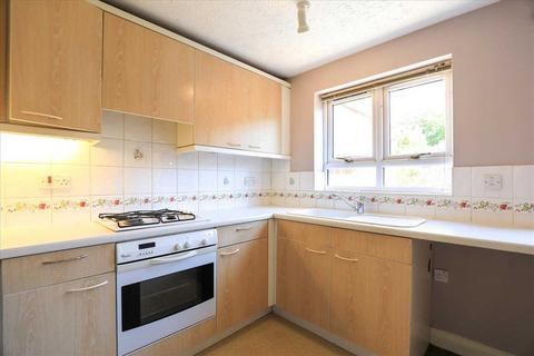38 Blenheim Way, Kettering, NN15 6XH