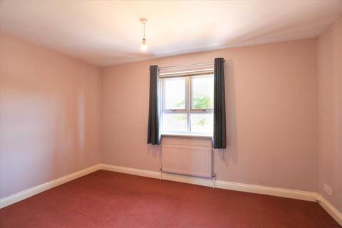 38 Blenheim Way, Kettering, NN15 6XH