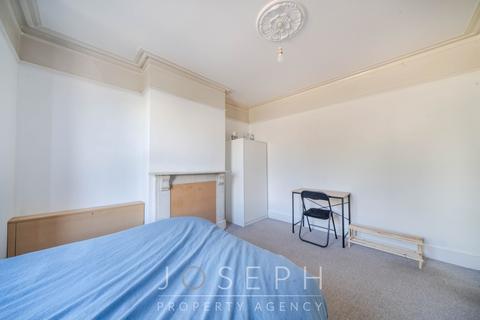 1 bedroom in a house share to rent, 248 Woodbridge Road, Ipswich, IP4