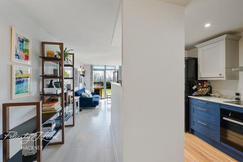 2 bedroom flat for sale, Southwold Road, LONDON E5