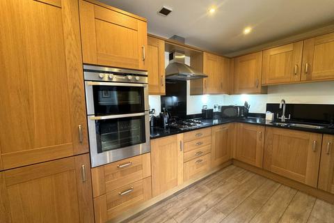 2 bedroom flat for sale, Douglas Avenue, Exmouth EX8