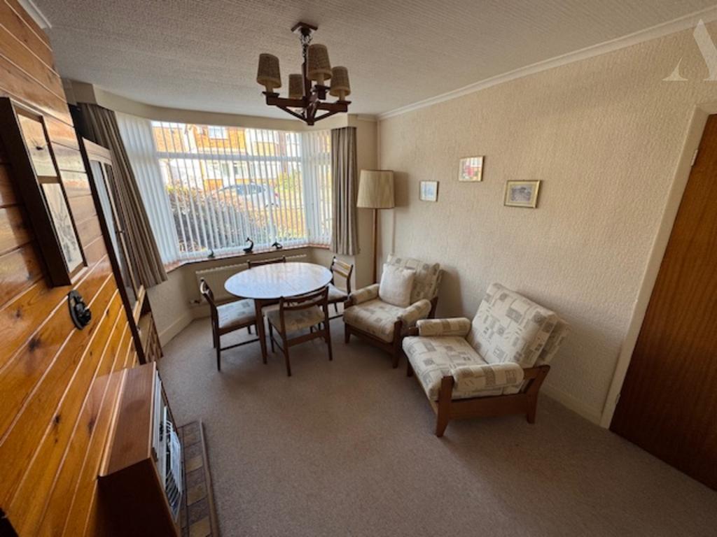 71 Twycross Front reception room 2