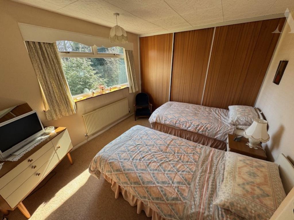 71 Twycross bedroom 1