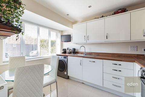 3 bedroom terraced house for sale, Derby Drive, Leybourne, ME19