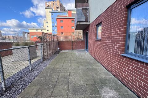 2 bedroom ground floor flat to rent, Spring Place, Barking IG11