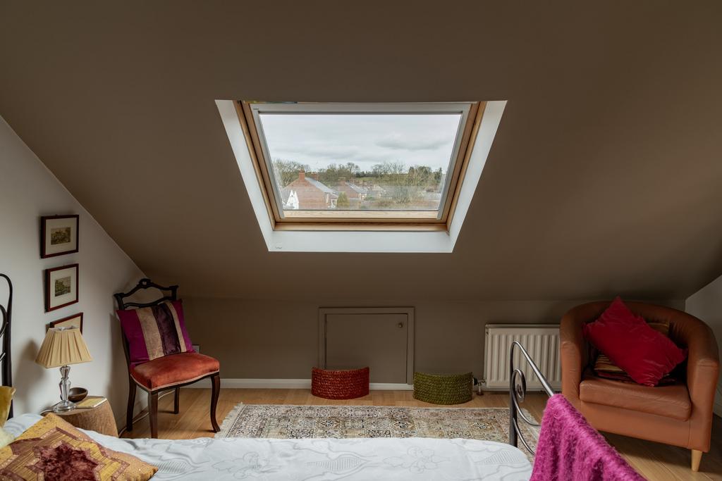 268510 - 2 Wood View 89.jpg