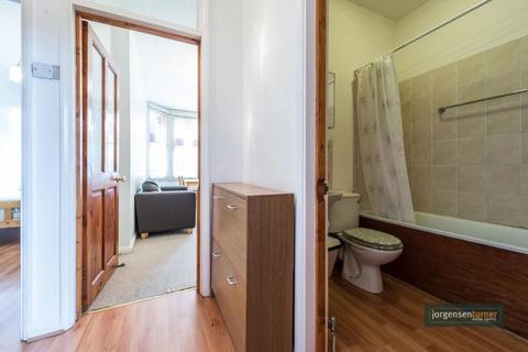 1 bedroom flat to rent, Mazenod Avenue, West Hampstead, London