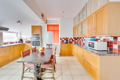 undefined, Detached bungalow situated in a popular area on Worle Hillside