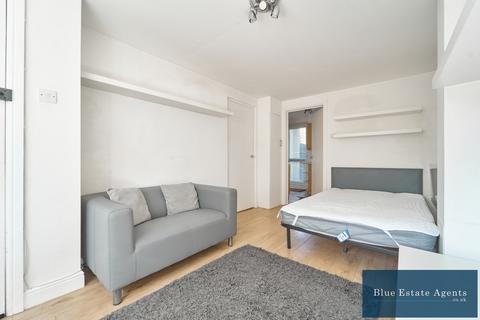 23 Sonia Gardens, Hounslow, TW5 0LZ